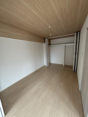 ���[ ��������̗m���������Ղ���[�̃N���[�[�b�g�ɂ��C������������