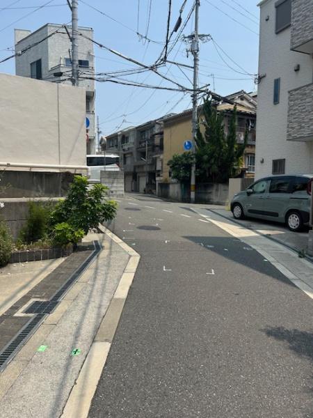 �O�ʓ��H�܂ތ��n�ʐ^ -