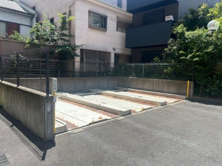  �~�n���ɒ��ԏ�