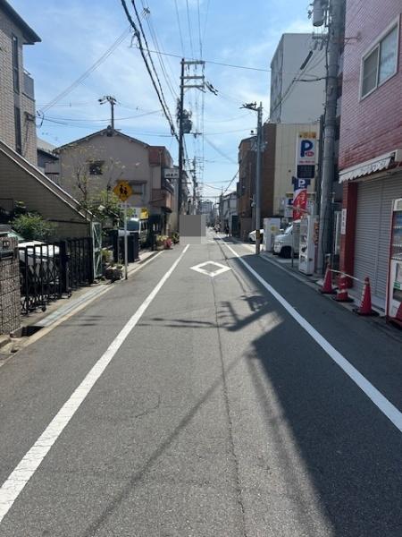 �O�ʓ��H�܂ތ��n�ʐ^ -