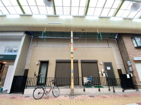 OʓH܂ތnʐ^ {݂[Ă֗ȗnł