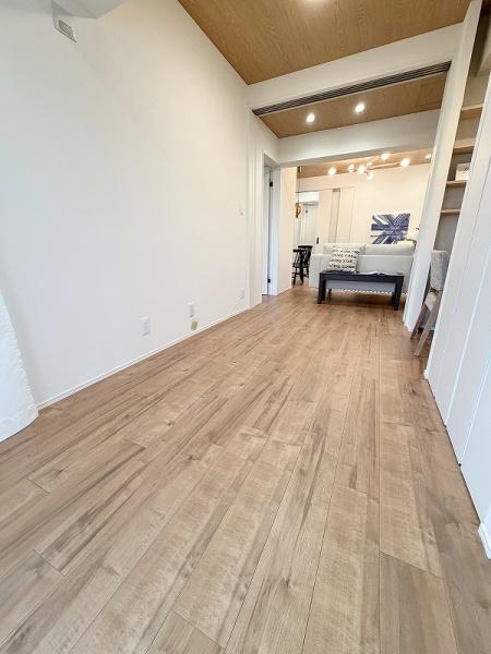 ���r���O -