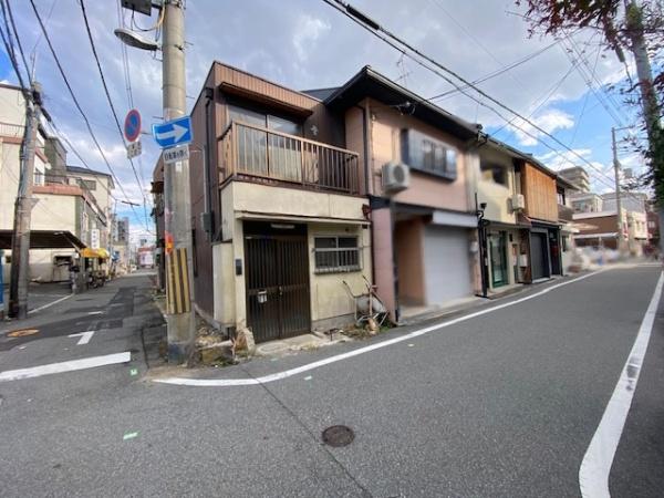 ���n�O�ώʐ^ ��チ�g���l�����u�ݗ��w�v�k��5���ɗ��n�I���֐��ɂ��b�܂�Ă���܂��B
�X�[�p�[�A�R���r�j�A�s�����A�������ׂĂ��߂������֗��I