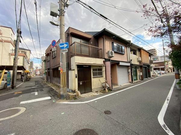 �O�ʓ��H�܂ތ��n�ʐ^ -