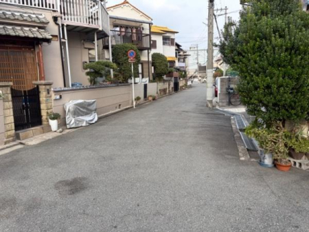 �O�ʓ��H�܂ތ��n�ʐ^ -