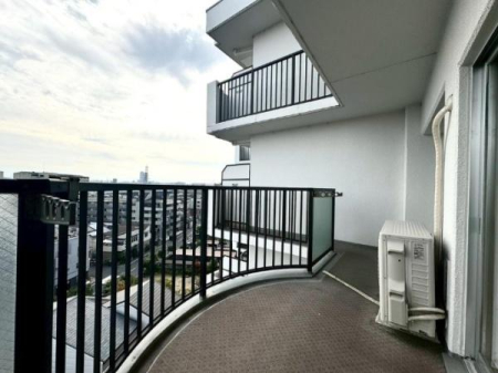 �o���R�j�[ -