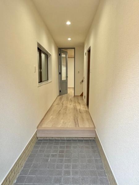 ���� ���ւ��烊�r���O�ւ̘L���@