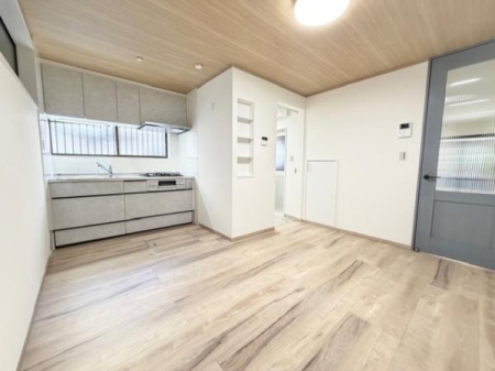 ���r���O �Ƒ��c���̎��Ԃ����������Ȃ��났��LDK��