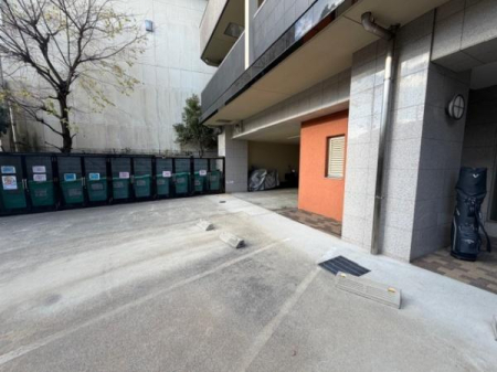  �~�n���ɒ��ԏ��