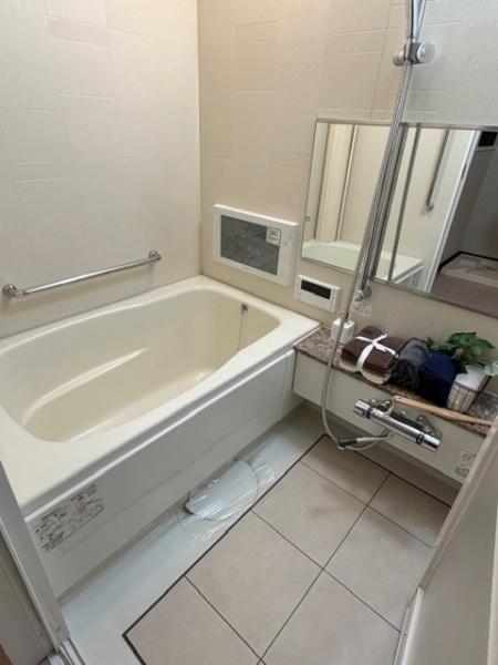 ���� �o�X���[���͗�����������Ԃ����o���Ă���A��ꂽ�̂�����Ă���܂��B