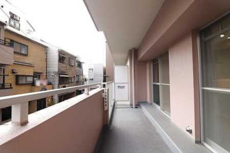 �o���R�j�[ -