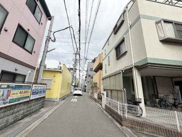 �O�ʓ��H�܂ތ��n�ʐ^ -