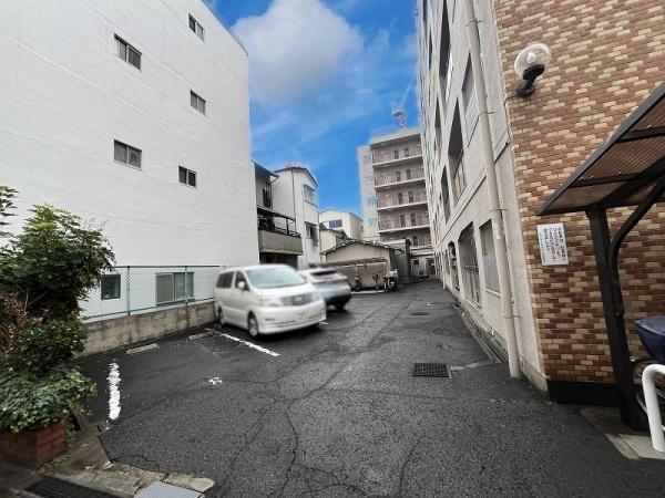  �~�n���ɒ��ԏ��