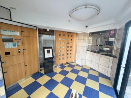 �G���g�����X ��z�{�b�N�X���������Ă��܂��B