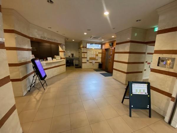 ���r�[ �����̓z�e�����C�N�ȓ��L���\���ŁA�܂��t�����g�ɂ̓R���V�F���W���T�[�r�X������܂�