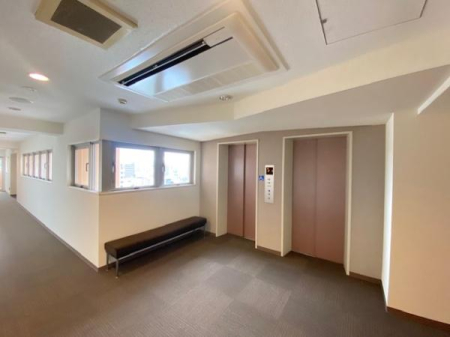 ���̑����p�� �G���x�[�^�[�Q��L