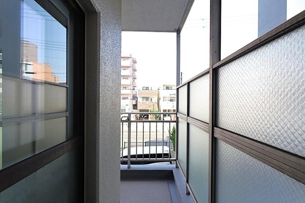 �o���R�j�[ -