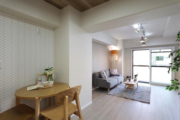 ���r���O -