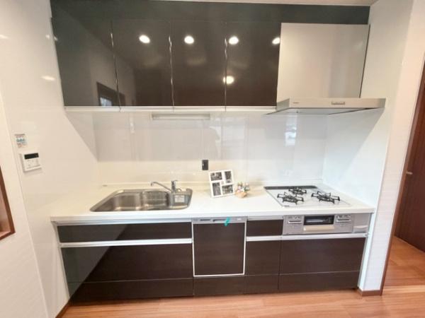 �L�b�`�� ���������D���Ɋ������L�b�`����
