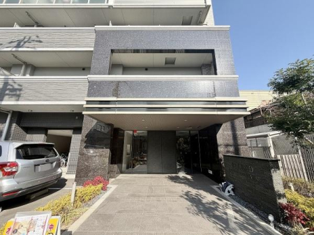 �G���g�����X -