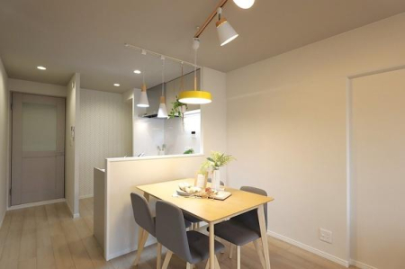 ���r���O -