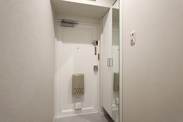 ���� �U�炩�肪���Ȍ��ւ���������̌��֎��[�t��