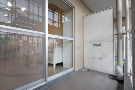 �o���R�j�[ -