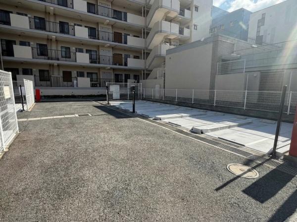  �~�n���ɒ��ԏ��