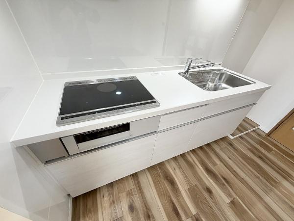 �L�b�`�� ���������D���Ɋ������L�b�`����
