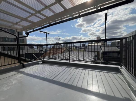 �o���R�j�[ -