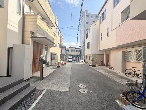 �O�ʓ��H�܂ތ��n�ʐ^ -