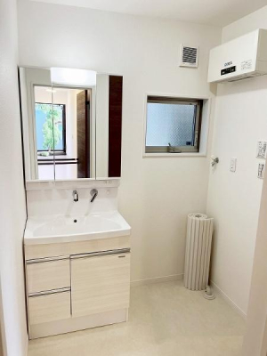 ���ʑ�E���ʏ� -