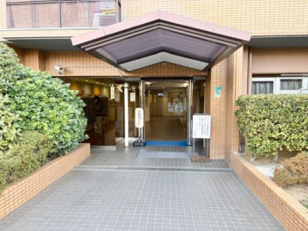 �G���g�����X �Ǘ��l������΂ł��B�G���g�����X�ł���