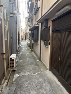 �O�ʓ��H�܂ތ��n�ʐ^ -