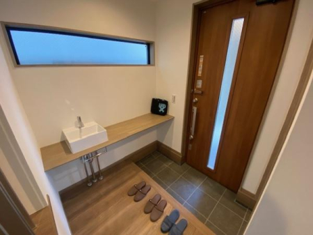 ���� �U�炩�肪���Ȍ��ւ���������̌��֎��[�t��