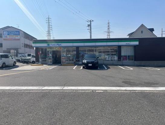 ���ӊ� �y�R���r�j�z�t�@�~���[�}�[�g ��[�䒆���X�F694�u