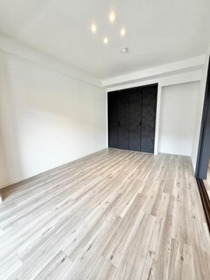 �m�� ���r���O���Ńh�A��������΍L�����r���O�Ƃ��Ă�