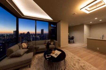 ���r���O -