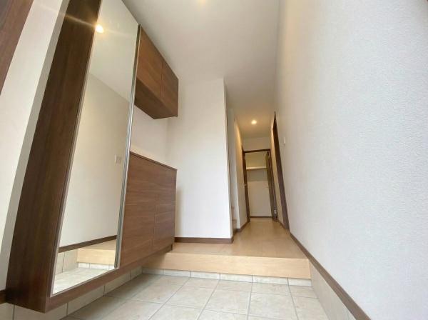 ���� ���ʐ^�͉Ƌ�������H���Ă���܂��B