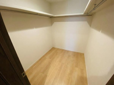 ���[ ���ʐ^�͉Ƌ�������H���Ă���܂��B