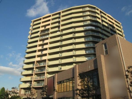 ���n�O�ώʐ^ ��チ�g���l�����̖k���ꉮ�w����k���W���A��C�d�S���̕��l�w����k��12���I1�E2�K�͓X�܂ł��B���ӂ͐����ɏ��w�Z�̍Z���]�݁A�s���a�@�E��^�X�[�p�[�E�h���b�O�X�g�����߂ŕ֗��ł��B