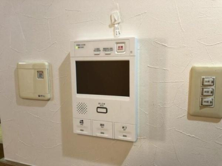 ���̑����� ���j�^�[�t���C���^�[�z���ň��S��