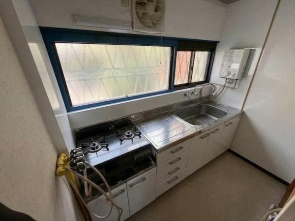 �L�b�`�� ���ʐ^�͉Ƌ�������H���Ă���܂��B