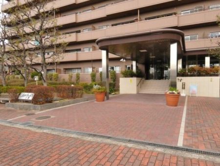 �G���g�����X -