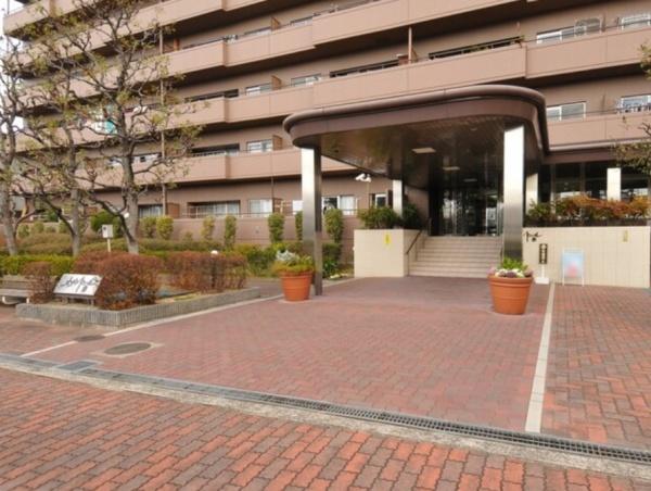 �G���g�����X -