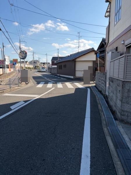 �O�ʓ��H�܂ތ��n�ʐ^ -