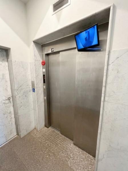 ���̑����p�� �G���x�[�^�[�L