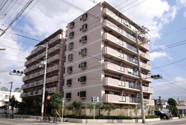 ���n�O�ώʐ^ �Ŋ��w��JR��a���u�䑷�q���v�w�œk���W���I�w�`�J�ł��邱�Ƃ���A���s���ւ̃A�N�Z�X���e�Ղł���Ȃ���A�����������Z���B�����ɕK�v�Ȏ{�݂��g�߂ɑ����Ă���B