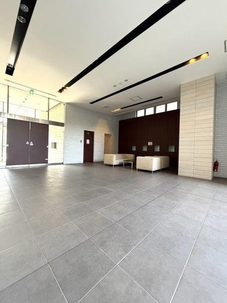 ���r�[ ���q���\�t�@�[�̂��郍�r�[�őΉ��ł��܂��B