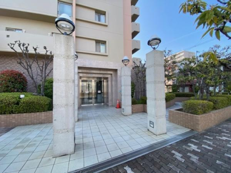 �G���g�����X -